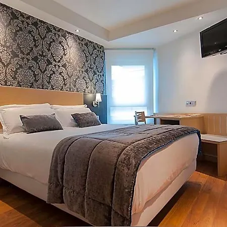 Sercotel Codina 3* سان سيباستيان