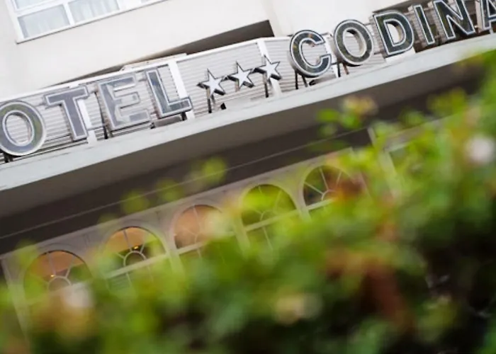 Отель Sercotel Codina Сан-Себастьян