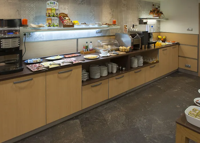 Sercotel Codina Отель