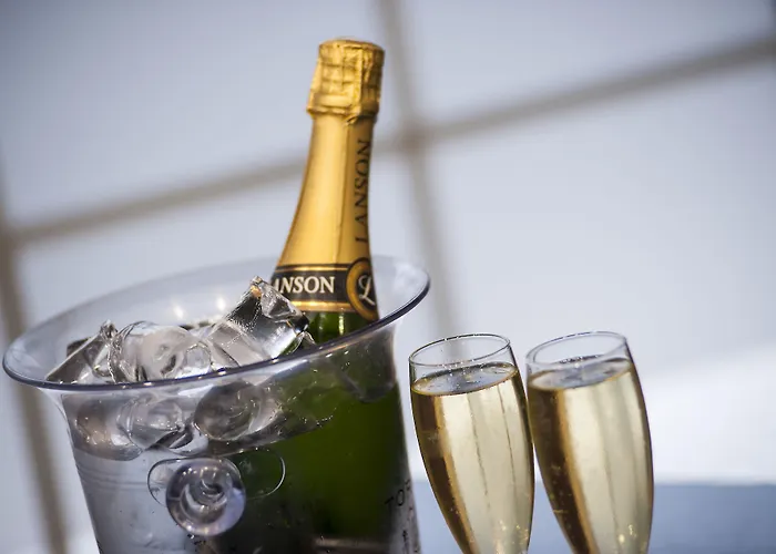 Sercotel Codina Отель