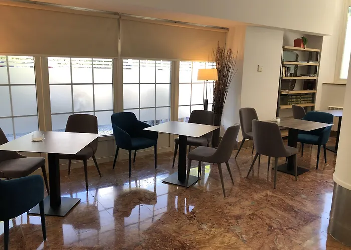 Отель Sercotel Codina 3*