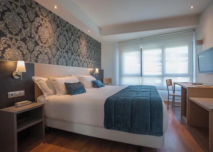 Sercotel Codina Отель